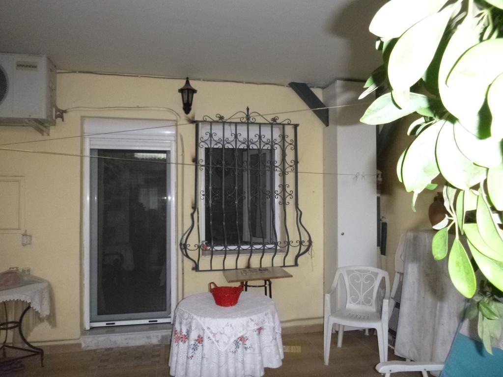 Casa Elisabetta Apartment เอเธนส์ ภายนอก รูปภาพ